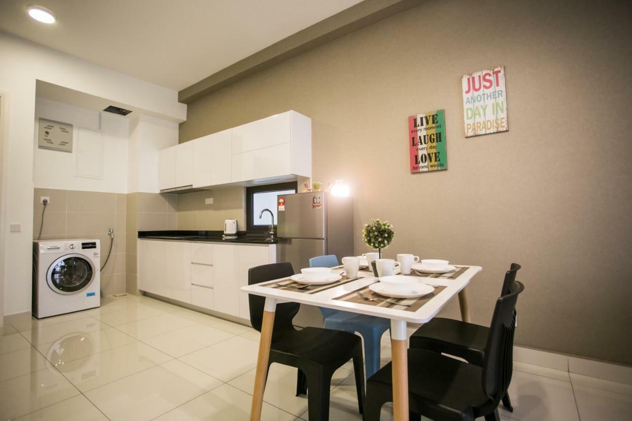 Econest Apartment By The One - Educity Nusajaya Nusajaya  Exteriör bild